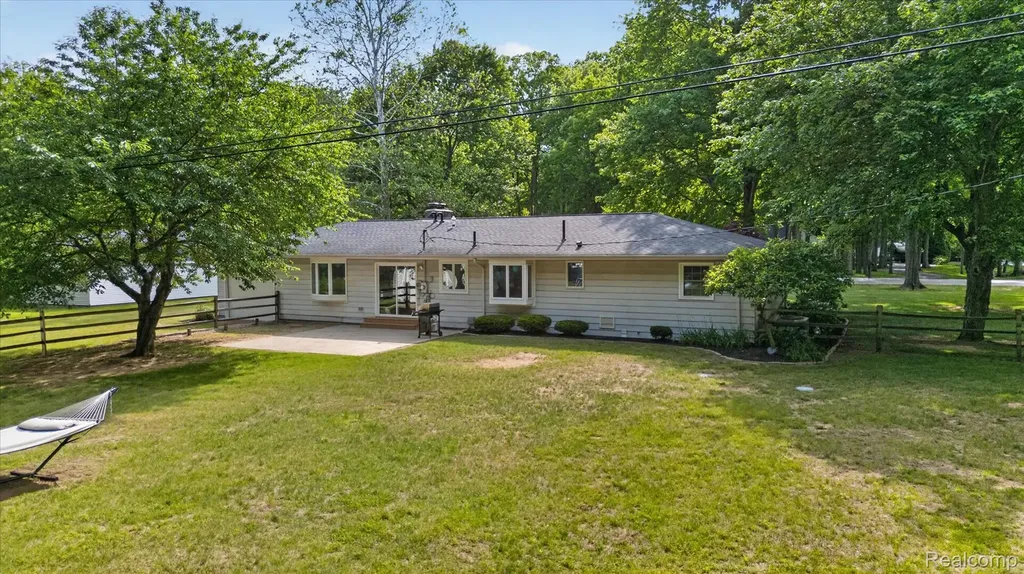 2083 Wells Road Dundee Township MI 48131