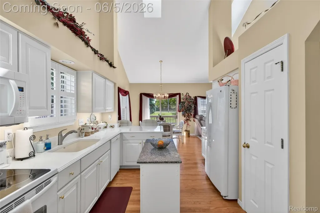2443 Crossings Circle Davison Township MI 48423