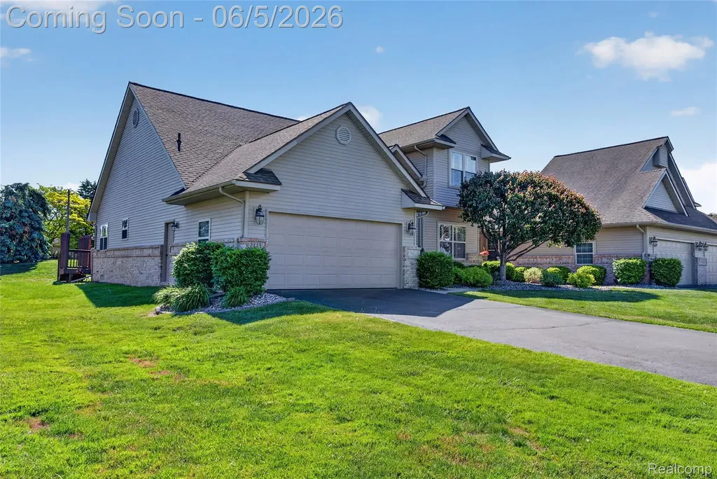 2443 Crossings Circle Davison Township MI 48423