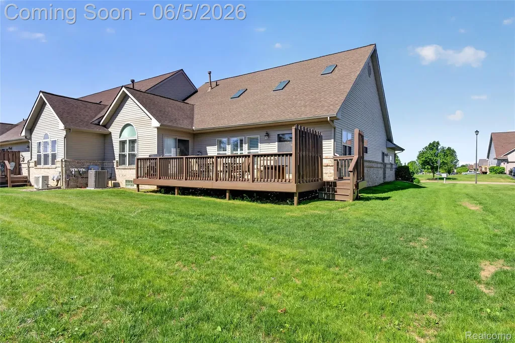 2443 Crossings Circle Davison Township MI 48423