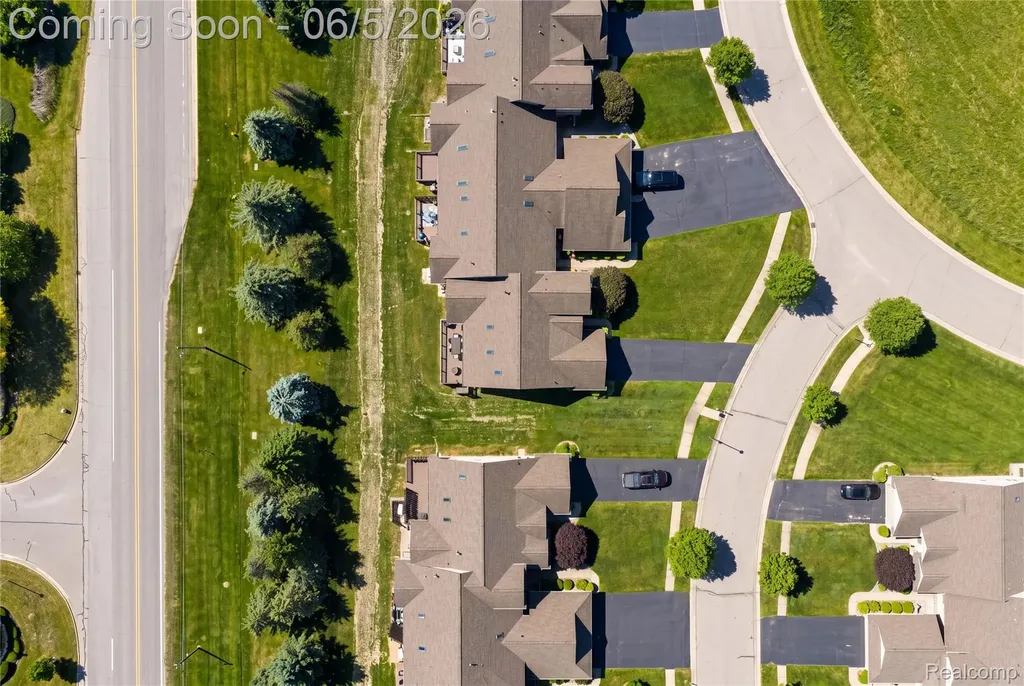 2443 Crossings Circle Davison Township MI 48423