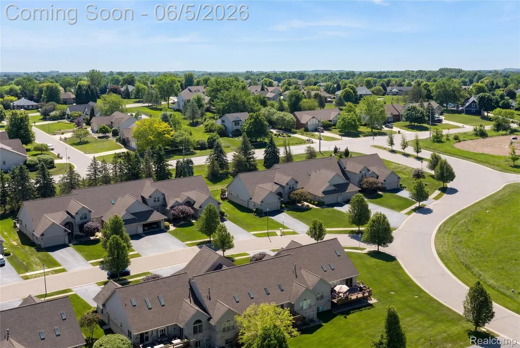 2443 Crossings Circle Davison Township MI 48423