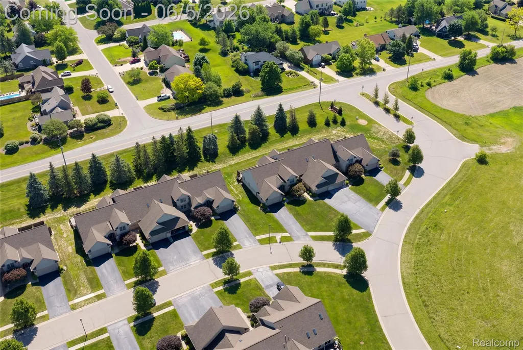 2443 Crossings Circle Davison Township MI 48423