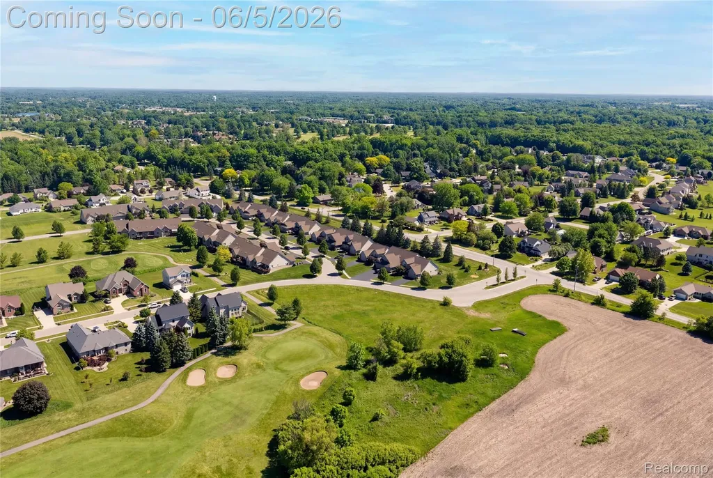 2443 Crossings Circle Davison Township MI 48423