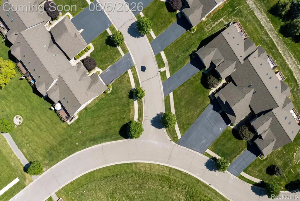 2443 Crossings Circle Davison Township MI 48423