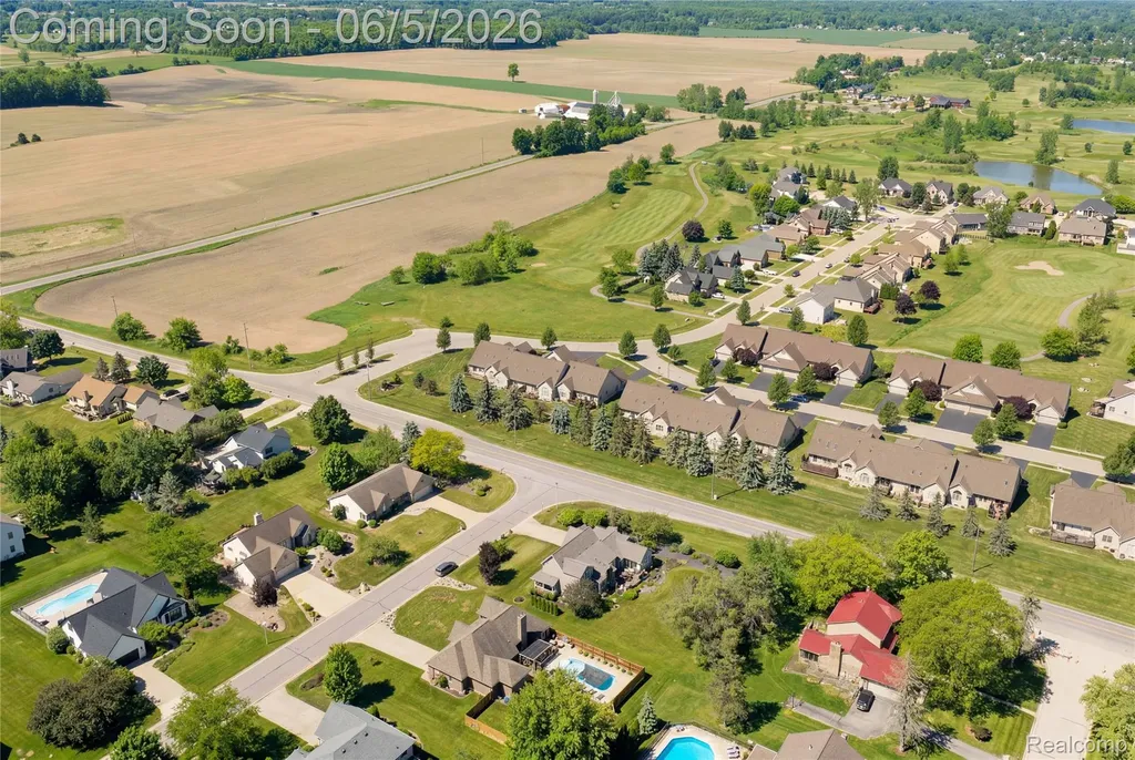 2443 Crossings Circle Davison Township MI 48423