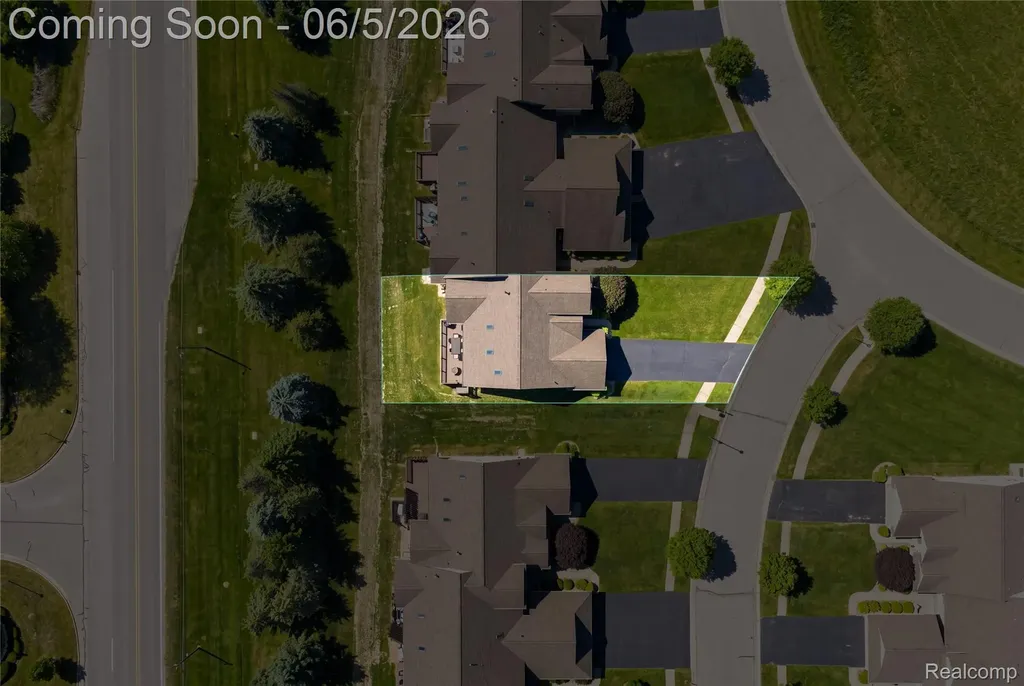 2443 Crossings Circle Davison Township MI 48423