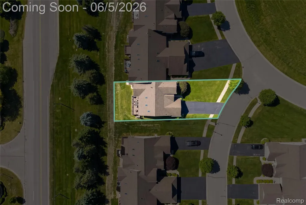 2443 Crossings Circle Davison Township MI 48423