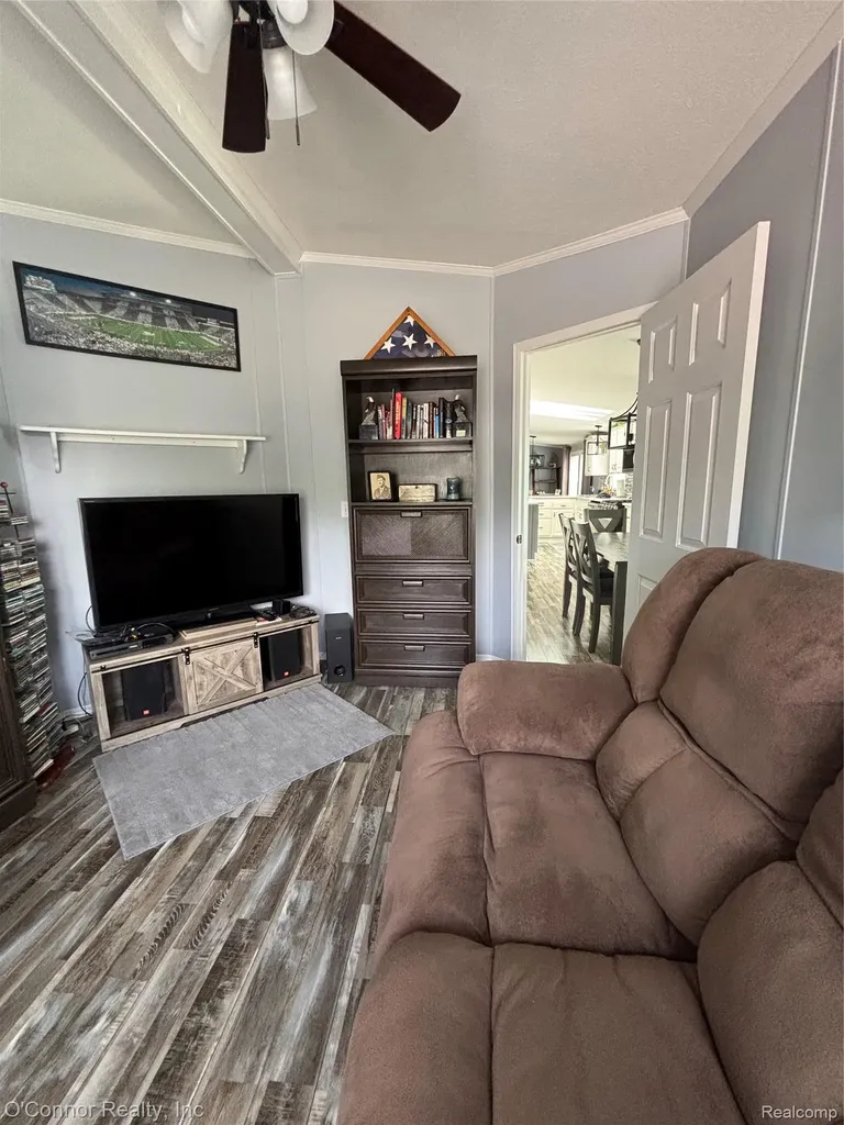 575 Blue Lake Court Kimball Township MI 48074