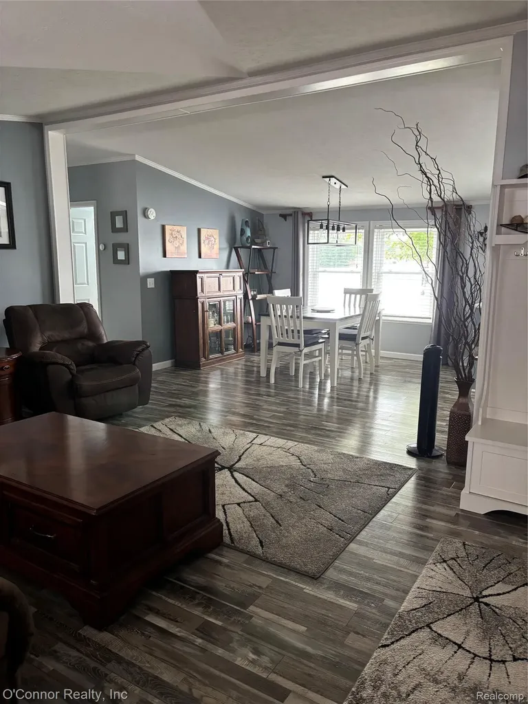 575 Blue Lake Court Kimball Township MI 48074