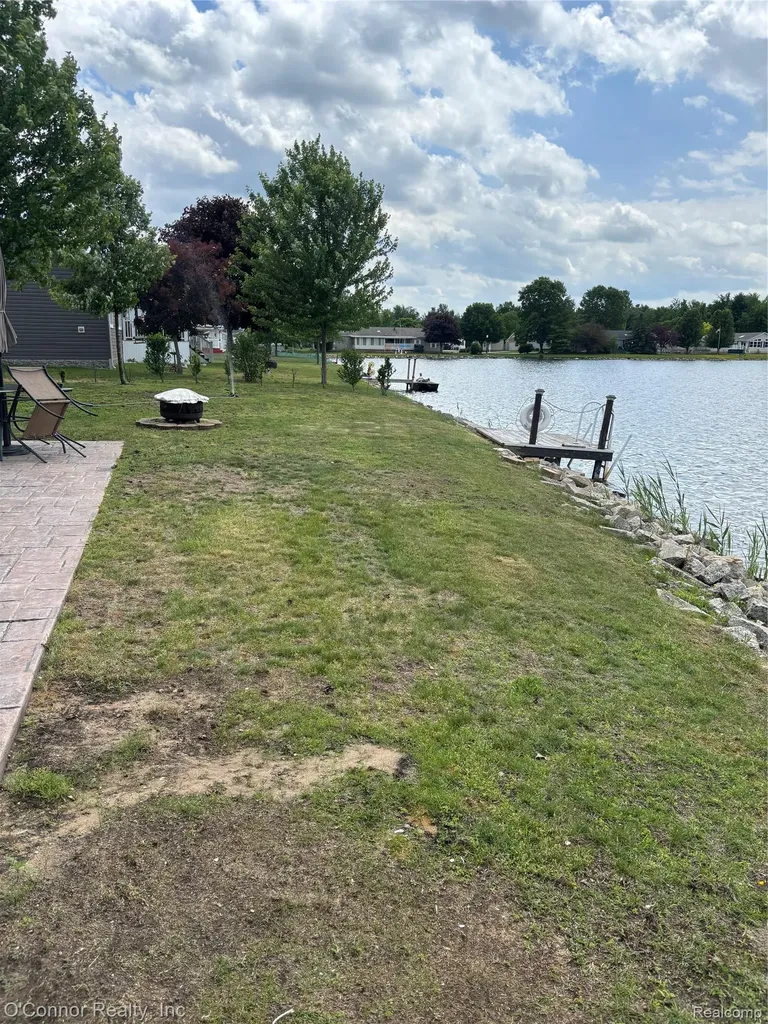 575 Blue Lake Court Kimball Township MI 48074