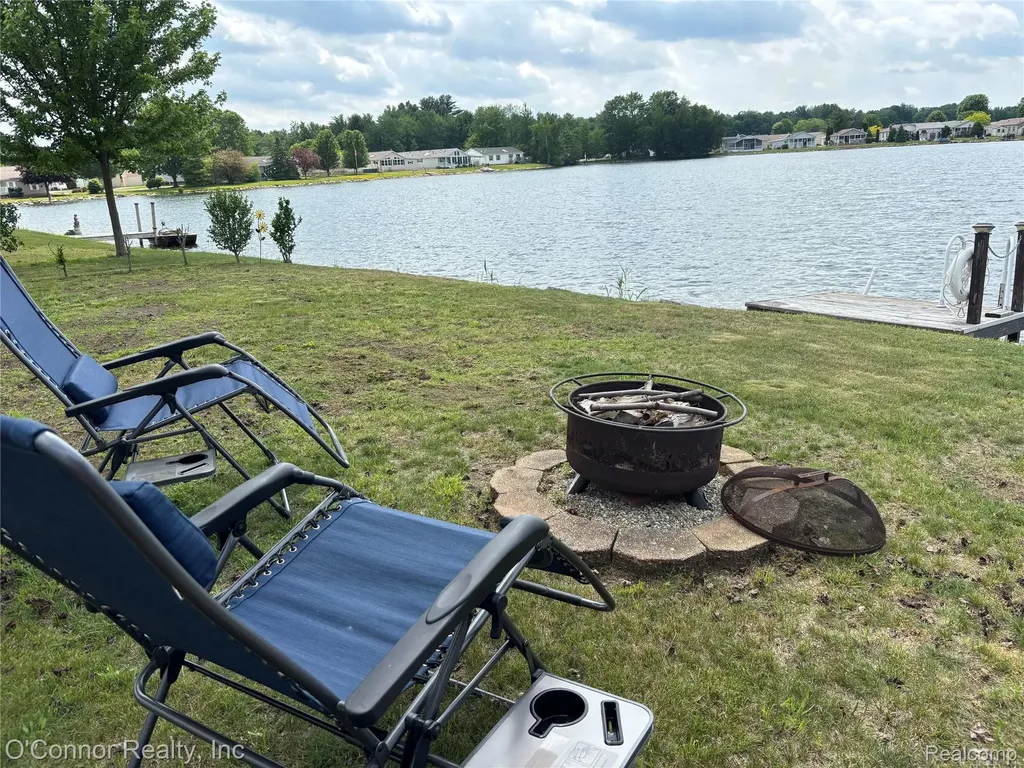 575 Blue Lake Court Kimball Township MI 48074