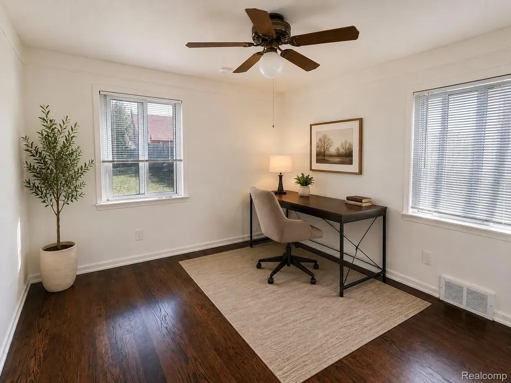 2203 White Avenue Lincoln Park City MI 48146