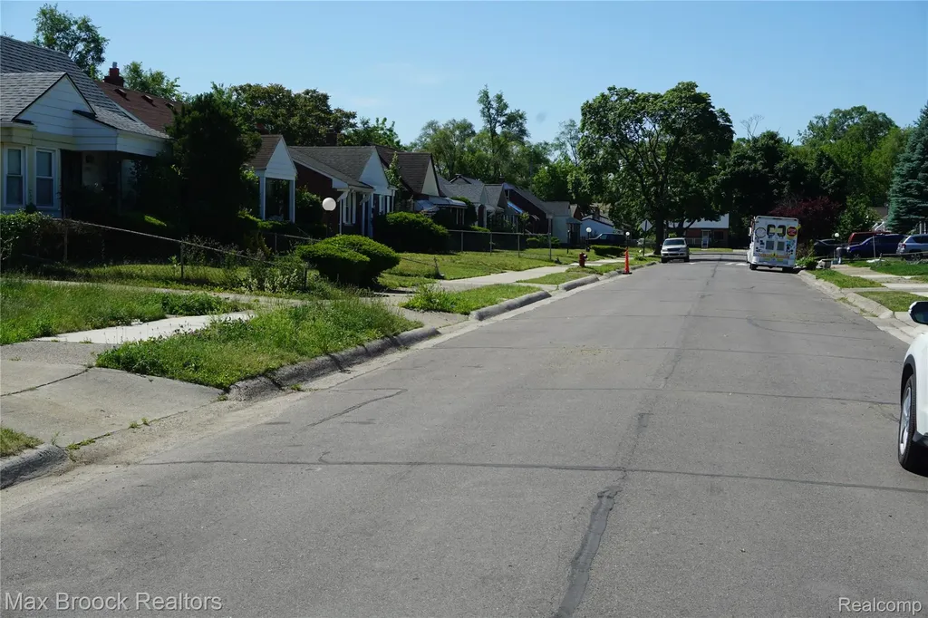 20009 Indiana Street Detroit City MI 48221