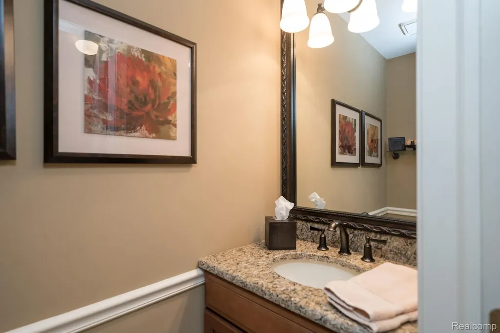 44828 Roundview Drive Novi City MI 48375