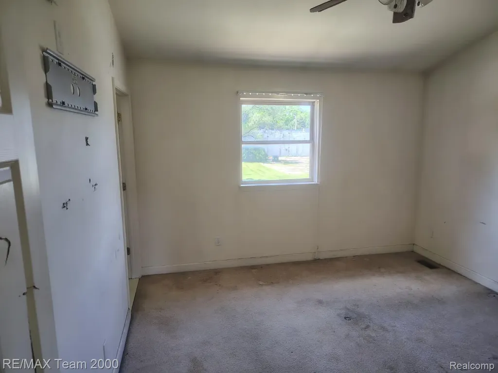 19452 Troy Place Detroit City MI 48203