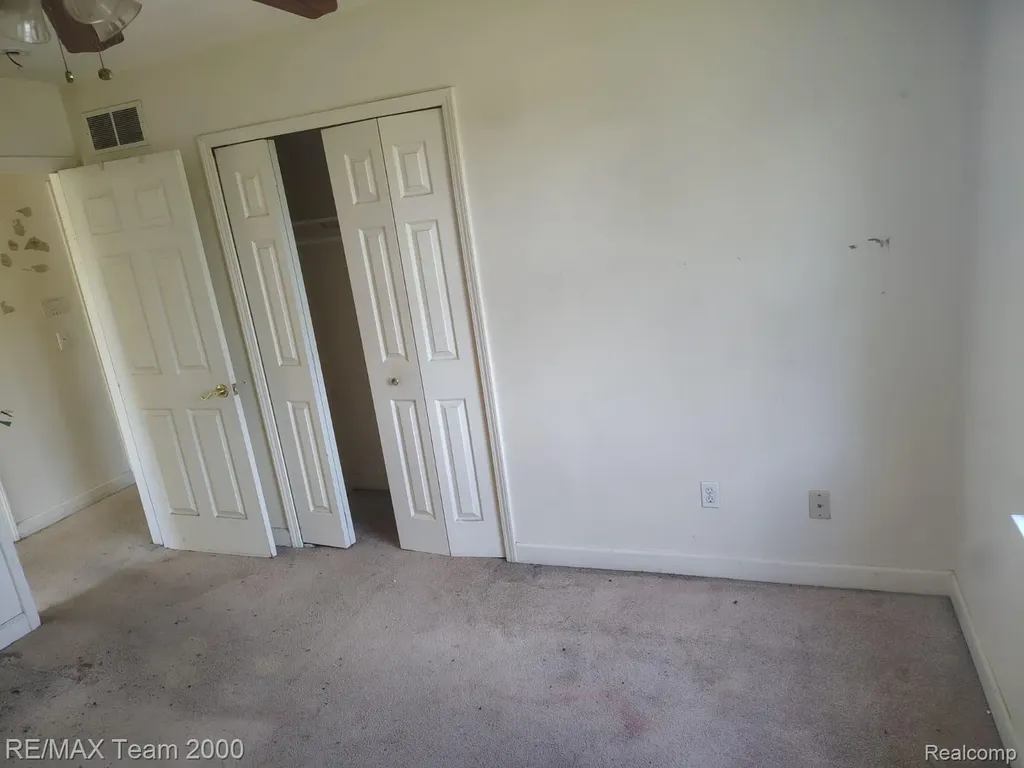 19452 Troy Place Detroit City MI 48203