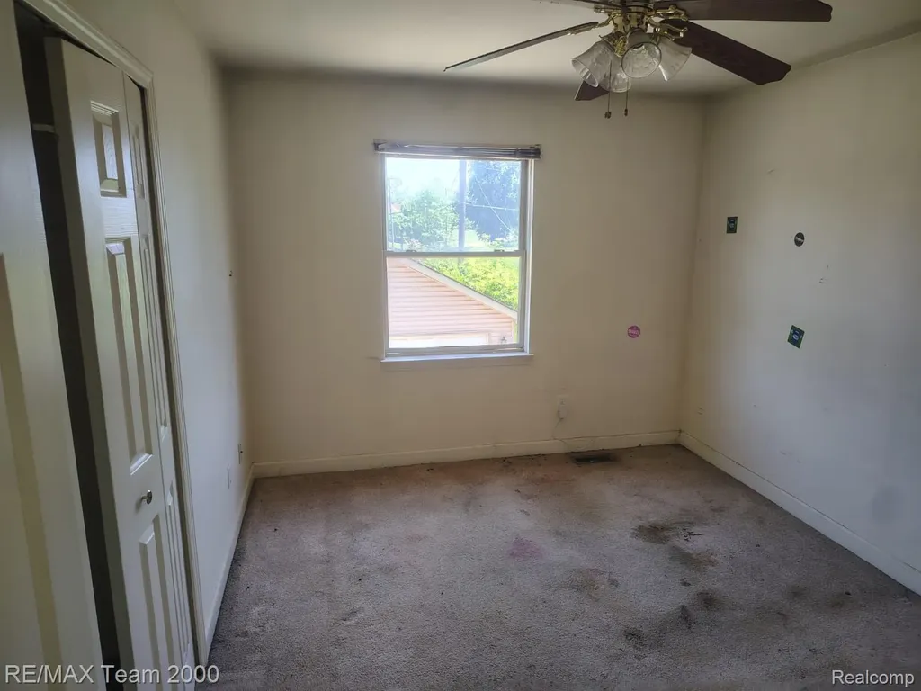 19452 Troy Place Detroit City MI 48203