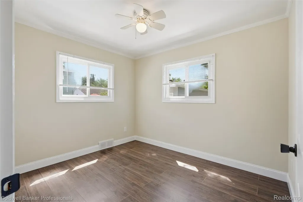 31473 Hazelwood Street Westland City MI 48186
