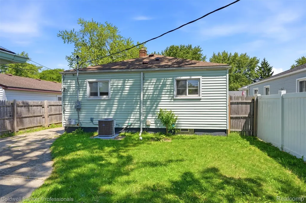 31473 Hazelwood Street Westland City MI 48186