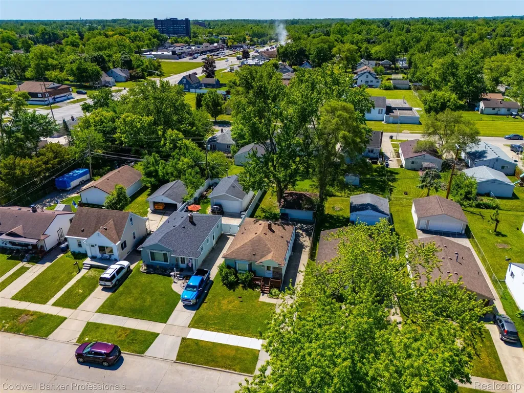 31473 Hazelwood Street Westland City MI 48186