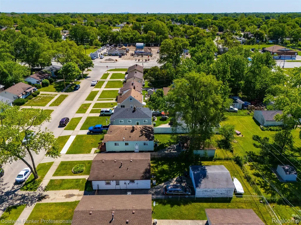 31473 Hazelwood Street Westland City MI 48186