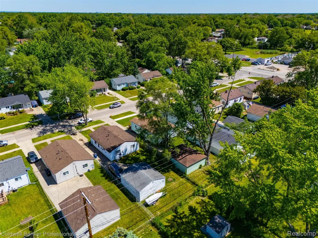 31473 Hazelwood Street Westland City MI 48186