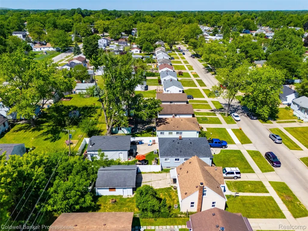 31473 Hazelwood Street Westland City MI 48186