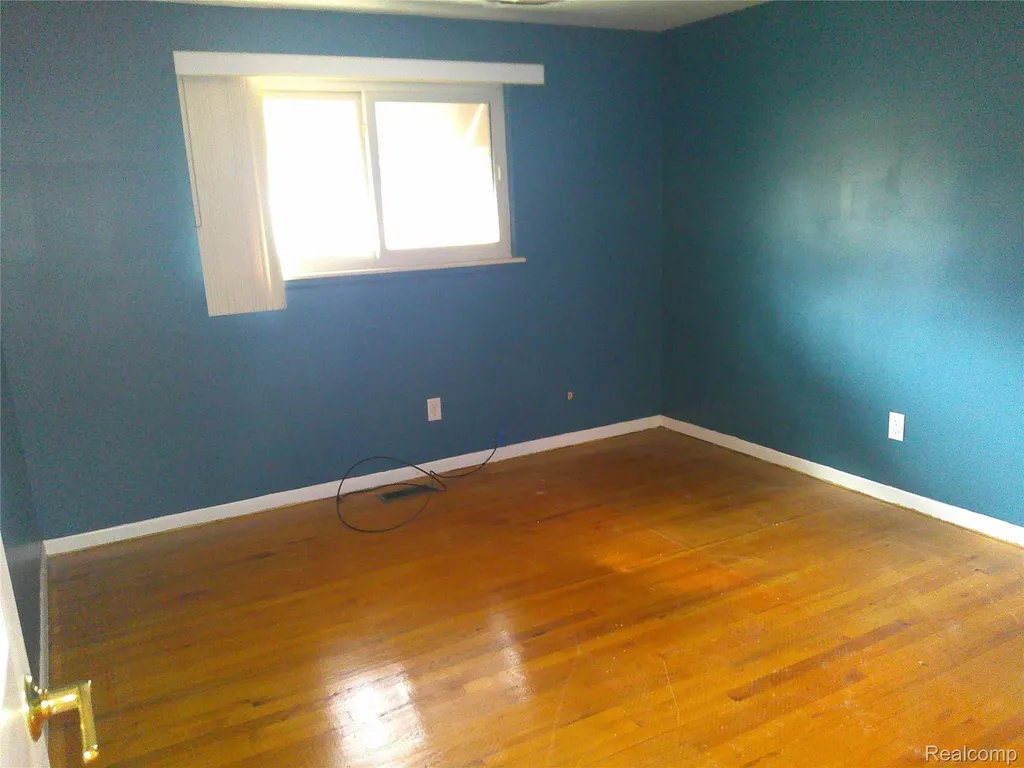 2803 Lexington Court Trenton City MI 48183