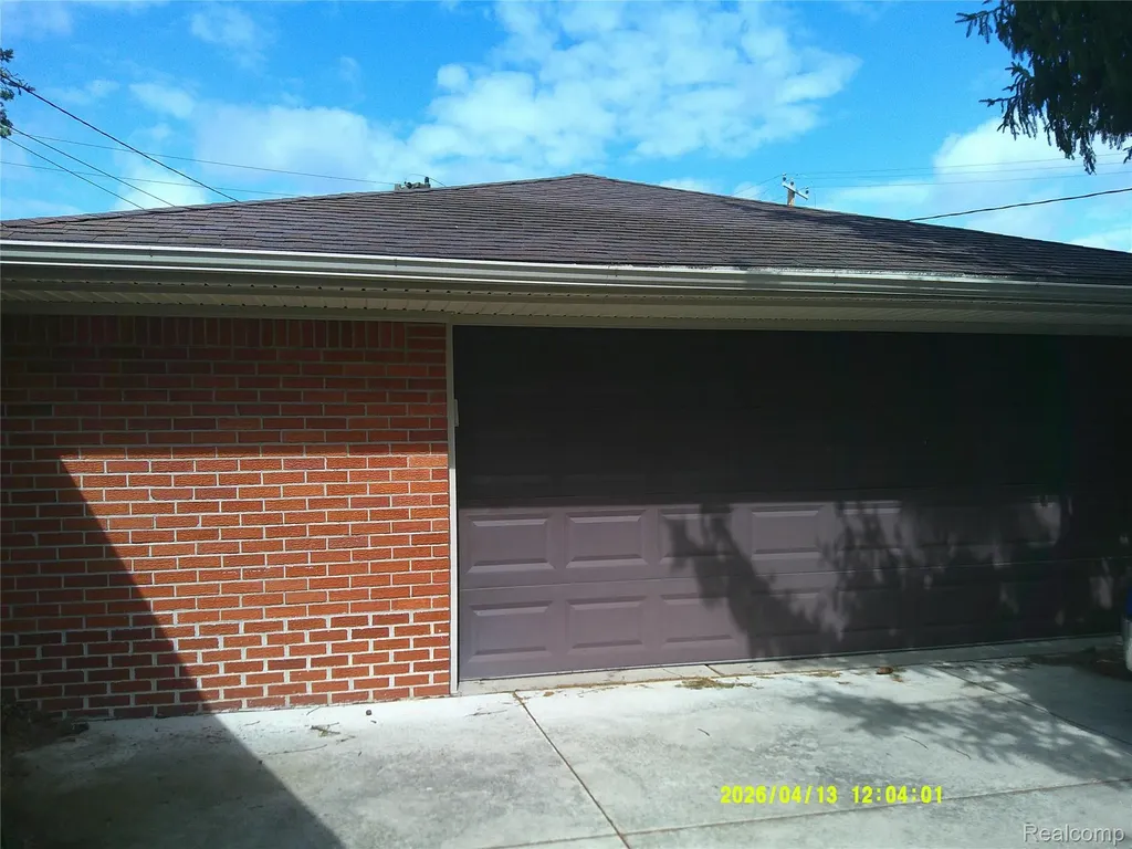 2803 Lexington Court Trenton City MI 48183