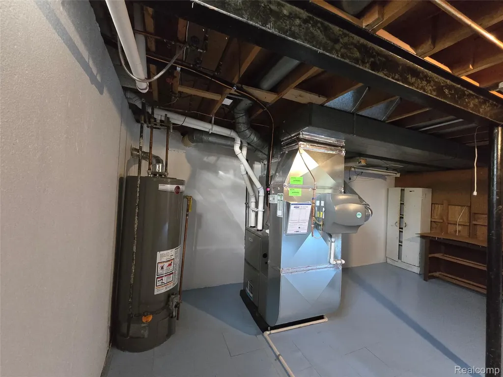 36086 English Drive Sterling Heights City MI 48310