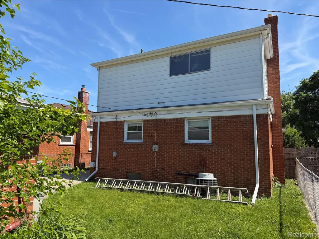 1543 Arlington Avenue Lincoln Park City MI 48146