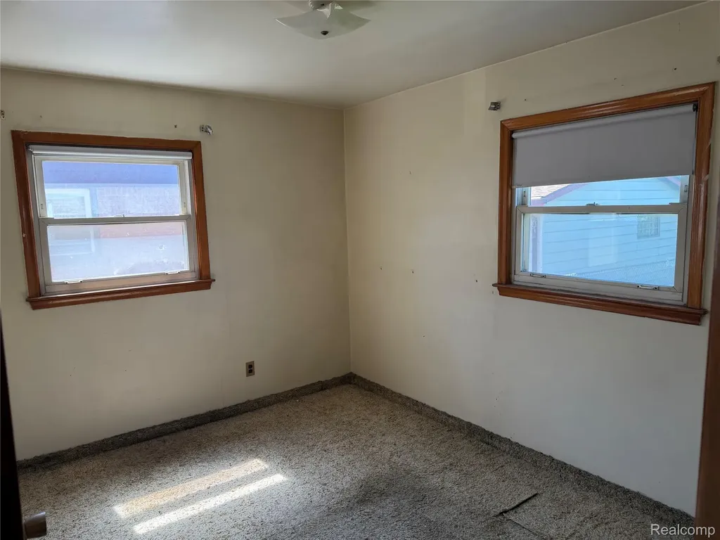 1543 Arlington Avenue Lincoln Park City MI 48146