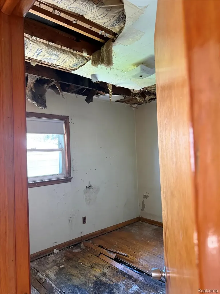 1543 Arlington Avenue Lincoln Park City MI 48146