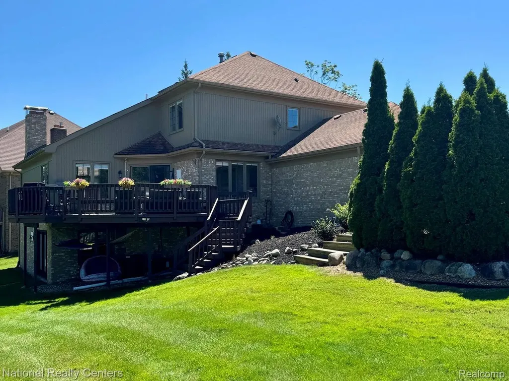 39376 Heatherbrook Drive Farmington Hills City MI 48331