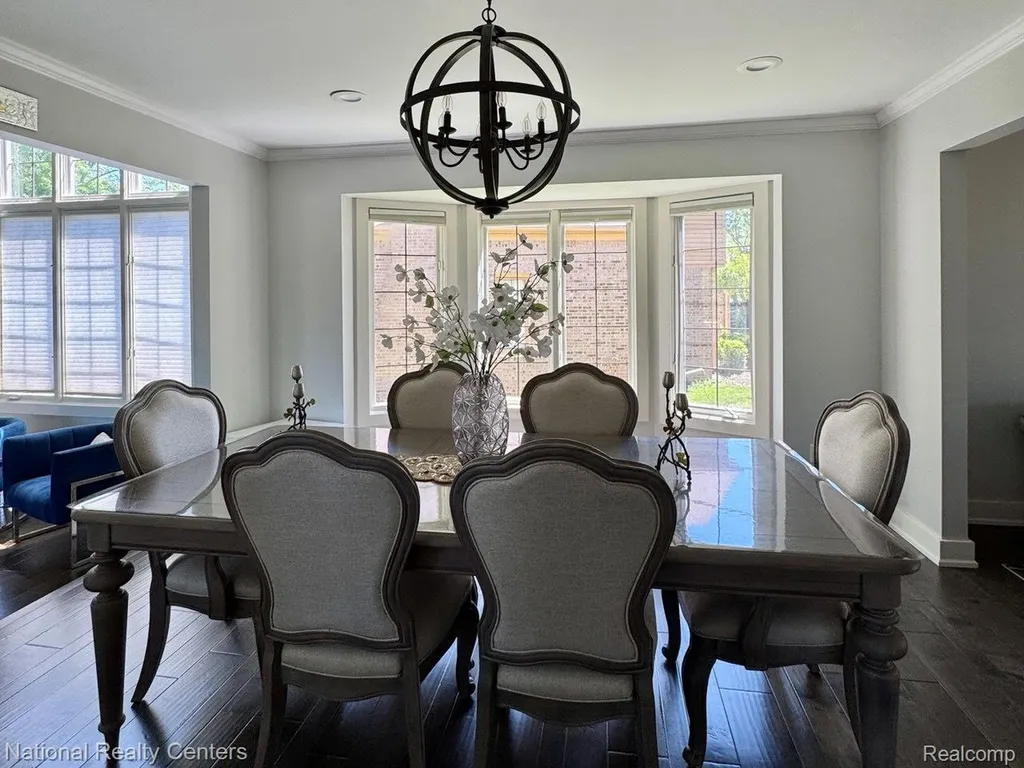 39376 Heatherbrook Drive Farmington Hills City MI 48331
