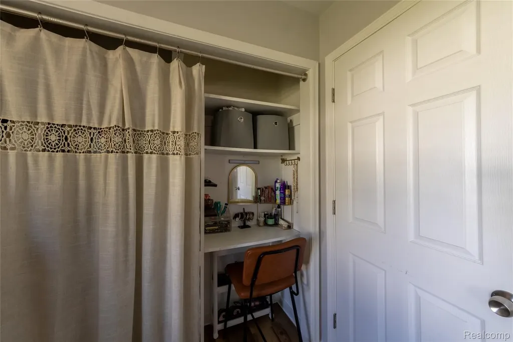 9049 Marlowe Avenue Plymouth Charter Township MI 48170