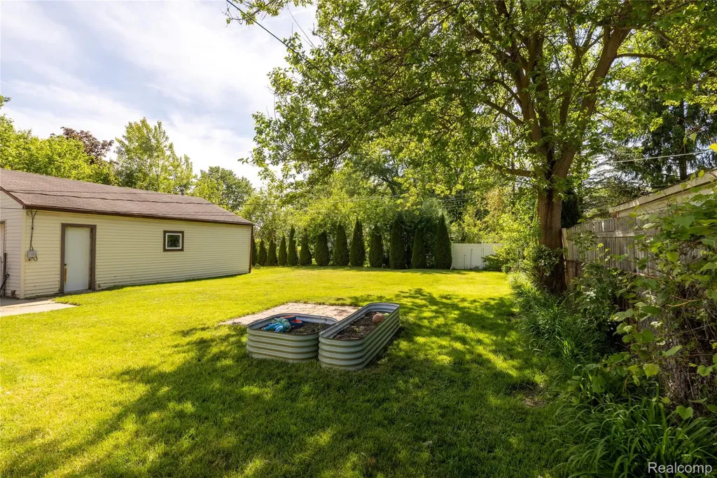 9049 Marlowe Avenue Plymouth Charter Township MI 48170