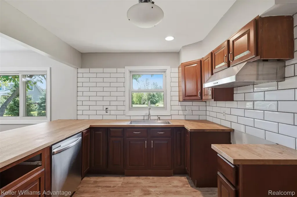 48053 Harris Road Sumpter Township MI 48111