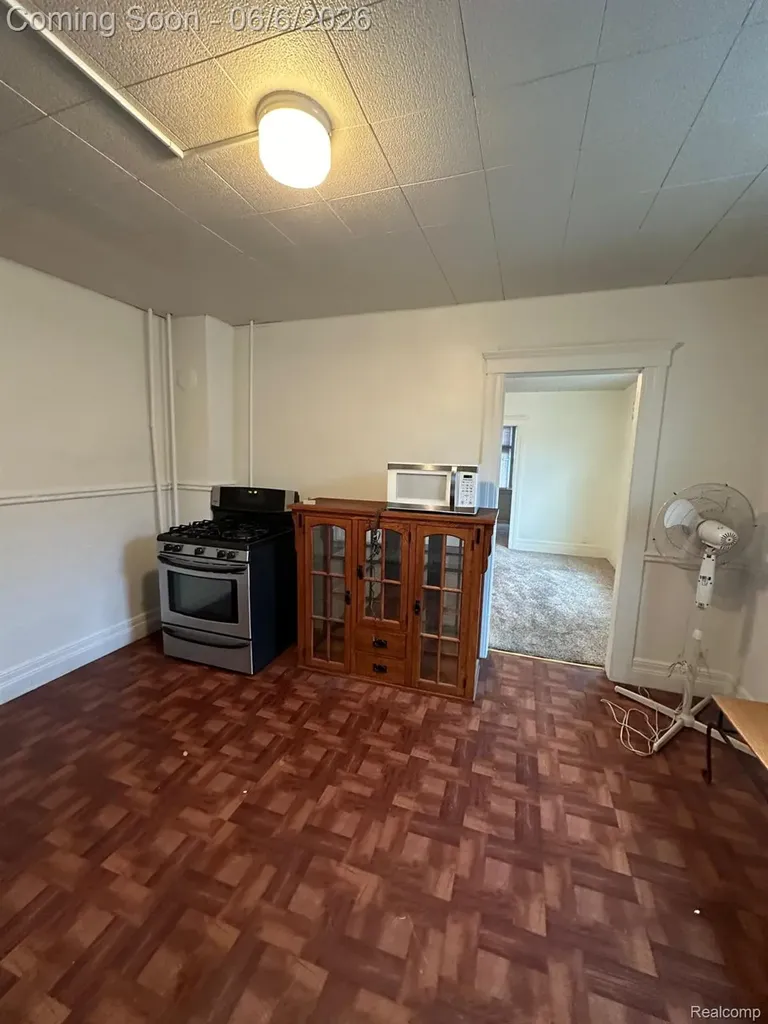 11331 Saint Aubin Street Hamtramck City MI 48212
