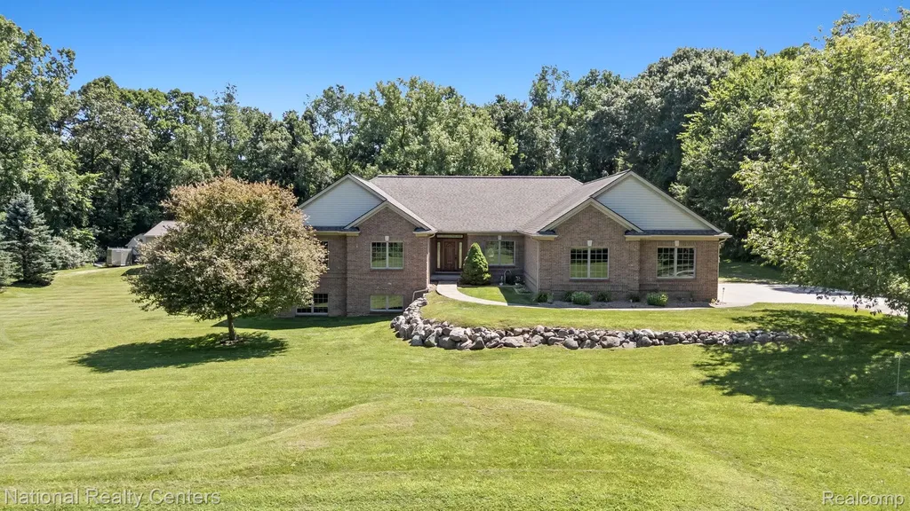 10180 Hadley Road Independence Charter Township MI 48348