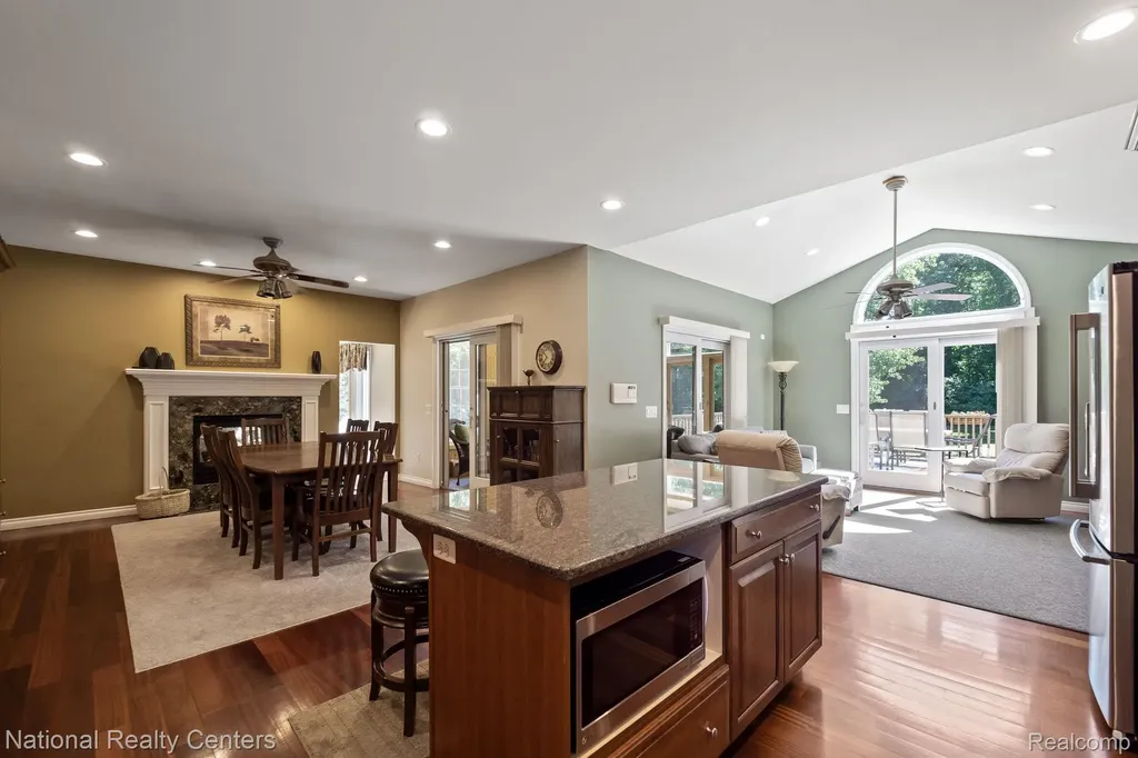 10180 Hadley Road Independence Charter Township MI 48348