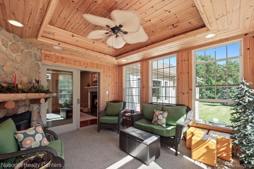 10180 Hadley Road Independence Charter Township MI 48348
