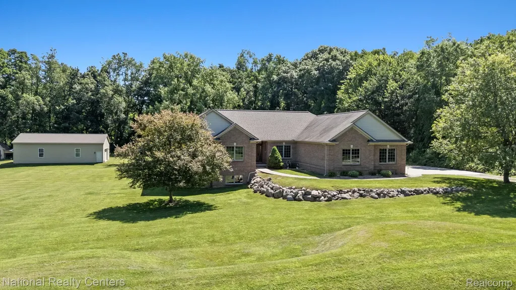 10180 Hadley Road Independence Charter Township MI 48348