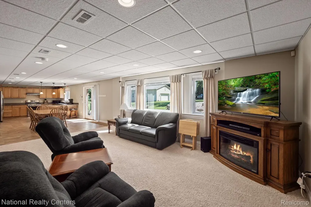 10180 Hadley Road Independence Charter Township MI 48348