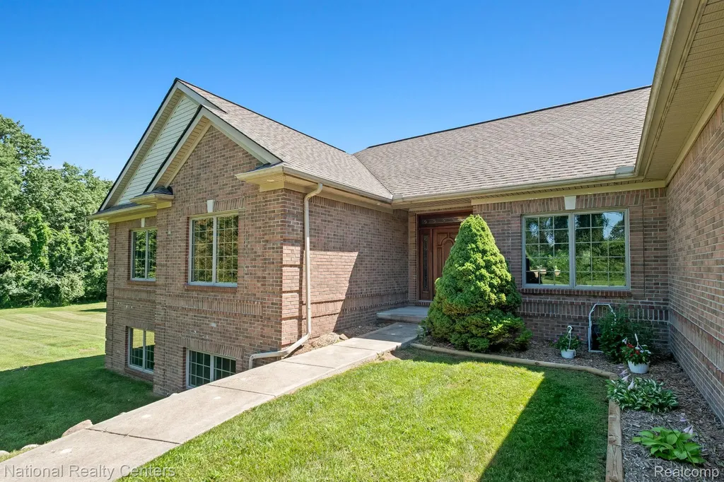 10180 Hadley Road Independence Charter Township MI 48348