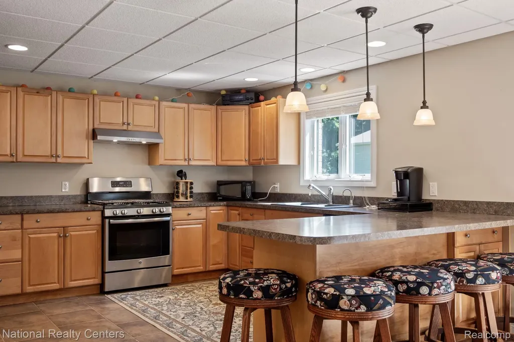 10180 Hadley Road Independence Charter Township MI 48348