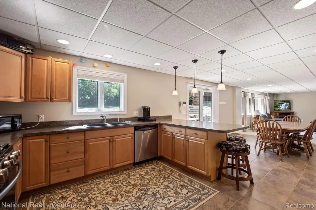 10180 Hadley Road Independence Charter Township MI 48348