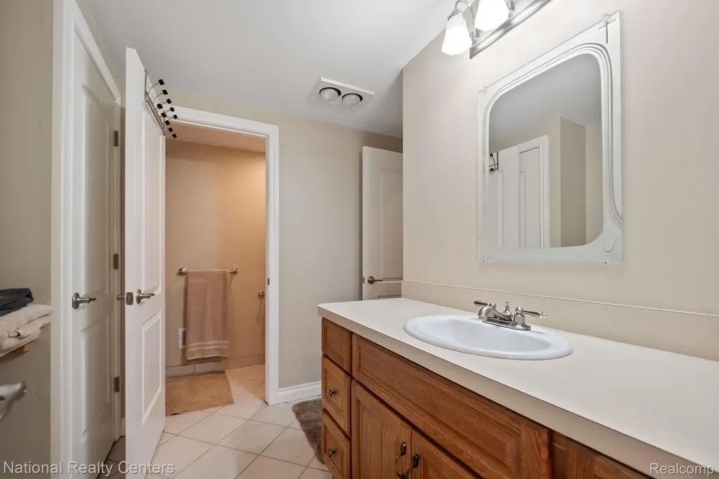 10180 Hadley Road Independence Charter Township MI 48348