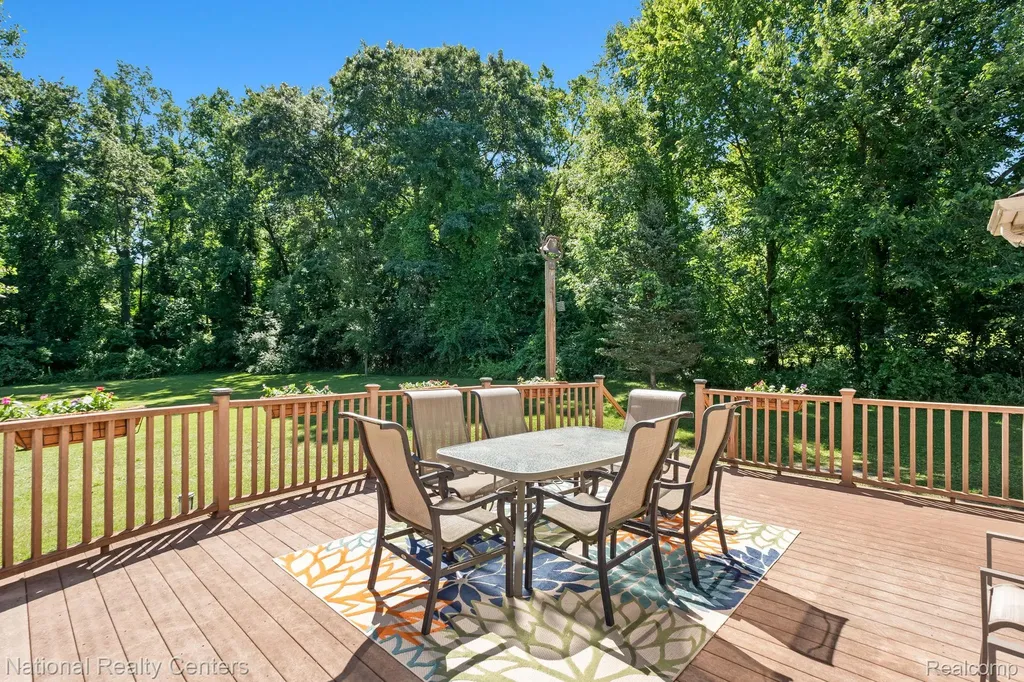 10180 Hadley Road Independence Charter Township MI 48348